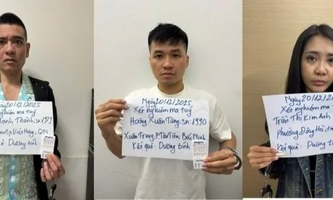 Bắt quả tang 2 đôi nam nữ "bay lắc" trong căn hộ chung cư