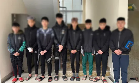 Tạm giữ hình sự 5 đối tượng trong vụ gây rối tại hầm Kim Liên khi đi "bão" sau trận U23 Việt Nam