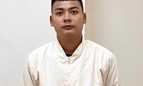 Đối tượng truy nã Trương Văn Tú (SN 2001) ra đầu thú