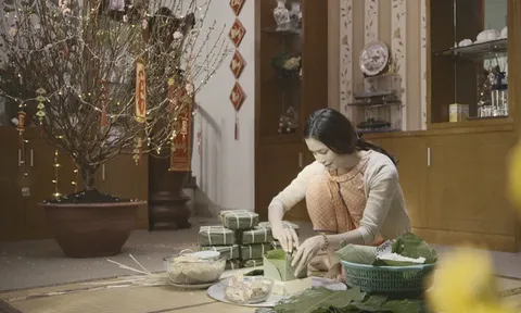 Hào hứng cầm tiền thưởng Tết đi mua vàng, tôi không ngờ mình lại day dứt đến vậy