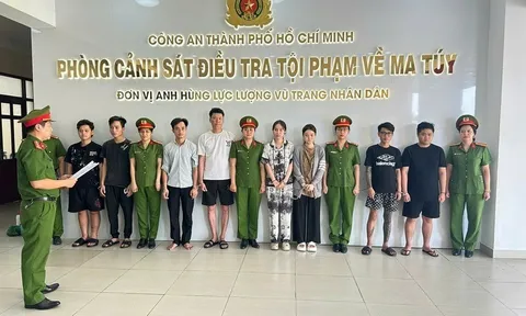 Khởi tố 8 đối tượng trong đường dây mua bán ma túy, ngụy trang trong hộp thức ăn thú cưng