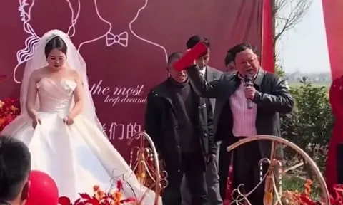 Bố cô dâu trả lại hơn 700 triệu đồng sính lễ ngay trong đám cưới vì lý do này