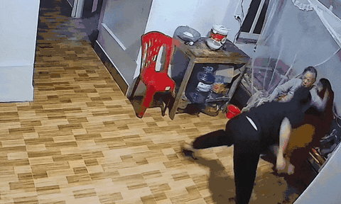 Vụ con trai đánh gãy tay mẹ mùng 3 Tết: Công an vào cuộc