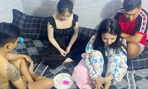 Bắt quả tang hai đôi nam nữ "làm chuyện mờ ám" trong phòng trọ