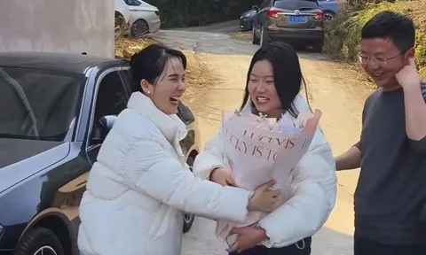 Lần đầu về ra mắt, cô gái choáng ngợp khi gần 30 người xếp hàng chào đón