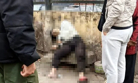 Phát hiện người đàn ông tử vong bất thường bên đường Giải Phóng, Hà Nội