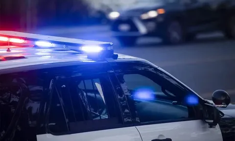 Chỉ một giây rời mắt khỏi đường, tài xế khiến bé gái 6 tuổi tử vong thương tâm sau vụ tai nạn trên cao tốc