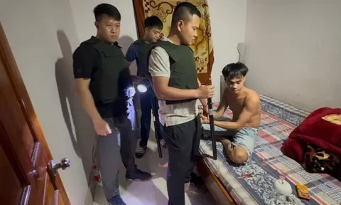 Cầm cố tài sản lấy tiền đi “bay”, nhóm thanh niên sa lưới: Hé lộ danh tính kẻ cung cấp “hàng”