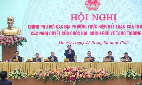 Thủ tướng: Đủ tự tin, đủ điều kiện, đủ năng lực để tăng trưởng bứt phá