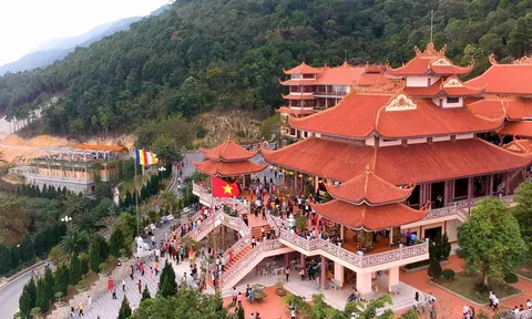 Du lịch lễ hội: Ngành 'kinh tế' tỷ USD ở Việt Nam và thế giới