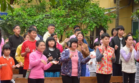 Dự án tình nguyện The 1% Fund - Sự kiện làm và phát bánh trôi, bánh chay từ thiện GOM 2025: Hạc Sương Mai