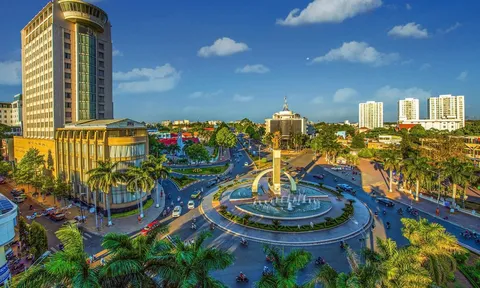 Khẩn trương đề xuất phương án sắp xếp cấp xã trước 4/4; đảm bảo giảm tối thiểu 70%