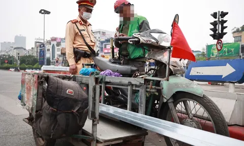 Tạm giữ hàng loạt xe ba bánh tự chế hoạt động "chui"