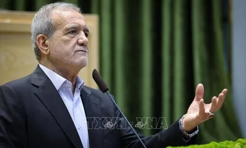 Tổng thống Iran chính thức phê chuẩn luật đình chỉ hợp tác với IAEA