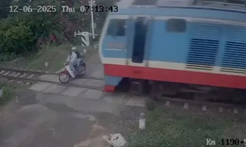 Đau đớn khoảnh khắc cuối cùng 2 vợ chồng bị tàu tông tử vong ở Phú Yên