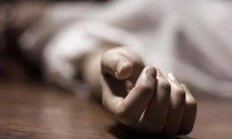 Người cha đột tử tim, đè lên con trai 3 tháng tuổi, cả hai tử vong thương tâm