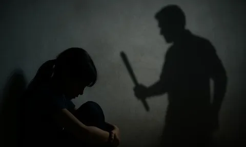 Phẫn nộ: Nữ sinh 17 tuổi bị cha đánh tử vong vì điểm thấp trong bài kiểm tra thử