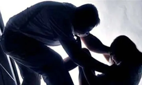 Giúp việc giết hại hai mẹ con chủ nhà sau khi bị mắng và đòi nợ khoảng 12 triệu đồng