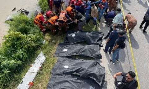 Bi kịch đau đớn: Phát hiện 6 thi thể trong ô tô chìm dưới sông, gồm cặp vợ chồng trẻ và 4 con nhỏ