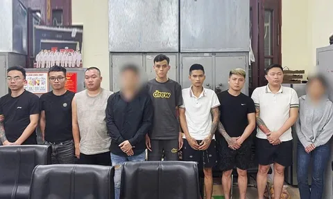 Vụ 29 nữ tiếp viên bị "giam lỏng", "ép" mặc đồ hở hang để phục vụ khách: Danh tính kẻ đứng sau