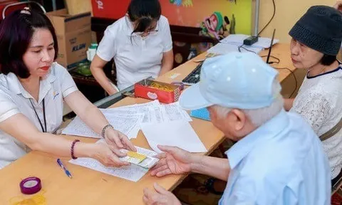 Chi tiết thủ tục nhận trợ cấp hưu trí xã hội 500.000 đồng/tháng