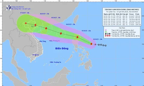 Giải mã tên gọi cơn bão "MATMO" đang "quần thảo" dữ dội gần biển Đông, dự báo mạnh lên cấp 15, đổ bộ vào đâu?