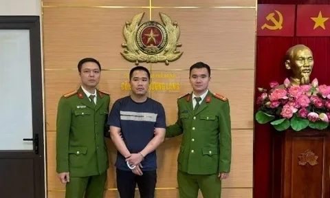 Thân Văn Dung ra đầu thú