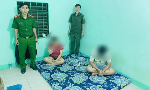 Bắt quả tang "chân dài" 43 tuổi phục vụ "khách làng chơi" giá 350.000 đồng/lượt trong quán Cây Dừa