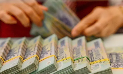 Năm 2026 áp dụng quy định mới tăng thêm ít nhất 6.800.000 đồng/tháng cho người lao động thực hiện chế độ tiền lương theo nhà nước ở mức hưởng trợ cấp thất nghiệp tối đa ra sao?