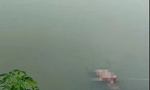 Phát hiện thi thể cụ ông có đeo chìa khóa trước bụng nổi trên sông Ngọc, TP.HCM