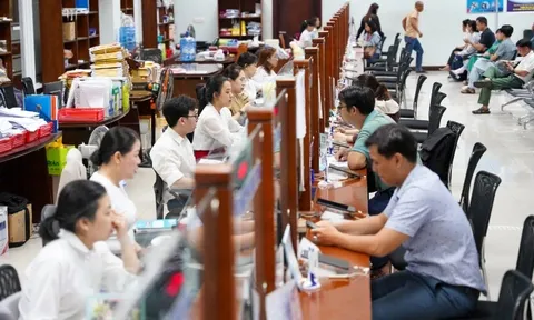 Nghỉ hưu không còn "vùng an toàn": Viên chức vi phạm vẫn bị xử lý từ 1/7/2025