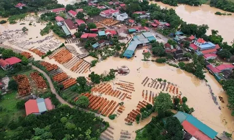 Nhiều thôn ở Lạng Sơn bị cô lập trong mưa lũ, sơ tán khẩn hàng trăm người