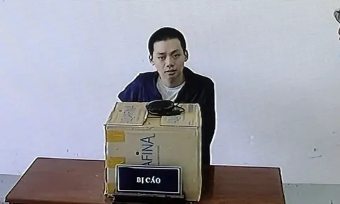 Bị người yêu bỏ, thanh niên xách súng đi "xử" tình địch và cái kết 15 năm tù