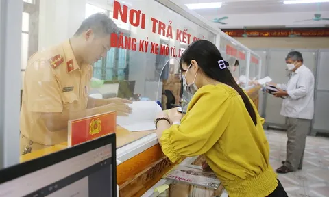 Từ 1/1/2025, chuyển sang tỉnh khác ở, có phải đổi biển số xe?