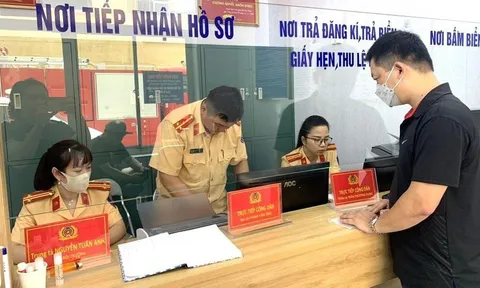 Mua bán xe cũ khác tỉnh, có phải đổi biển số?