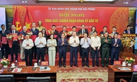 Hải Phòng: 12 dự án được trao Giấy chứng nhận đăng ký đầu tư 