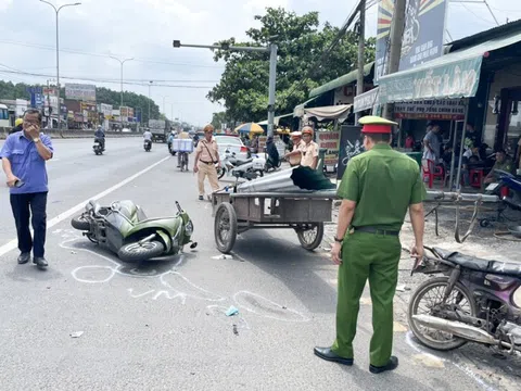 Tạm giữ tài xế ba gác chở tôn chạy ngược chiều, gây tai nạn chết người