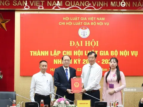 Công bố quyết định thành lập Chi hội Luật gia Bộ Nội vụ