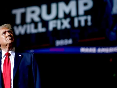 Nội các mới của ông Donald Trump gần như hoàn thiện, gồm cả người thân tín và đối thủ chính trị trước đây