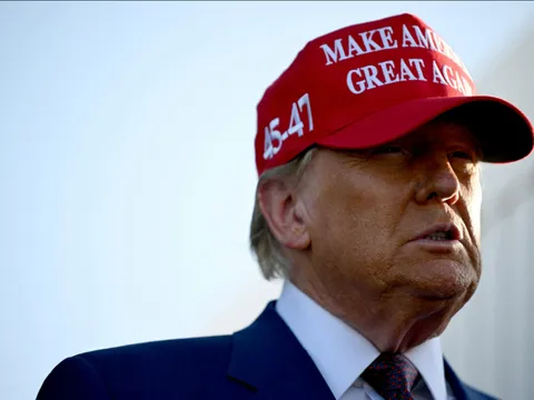 Ông Trump sẽ áp thuế 25% với hàng hóa nhập từ Canada và Mexico, thêm 10% thuế vào hàng hóa từ Trung Quốc