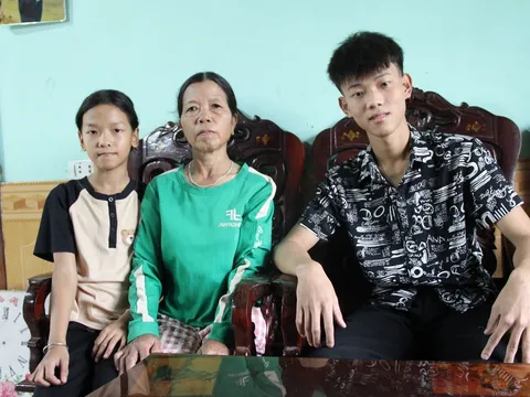 Đơn xin tình nguyện nhập ngũ của thanh niên Nghệ An gây bão mạng xã hội