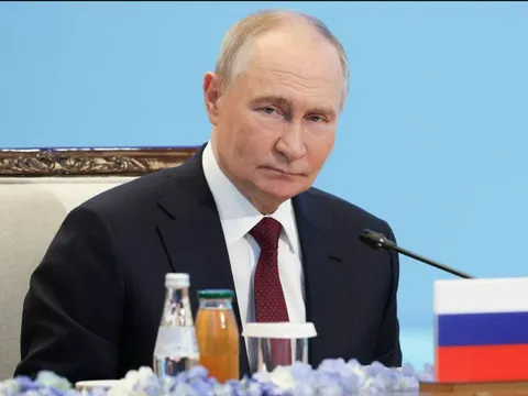 Tổng thống Nga Vladimir Putin lo ngại gì cho Tổng thống đắc cử Mỹ Donald Trump?