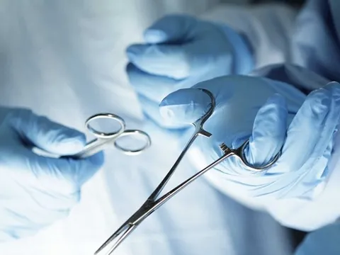 Xót xa bé trai 2 tuổi tử vong vì bị chẩn đoán nhầm bệnh táo bón