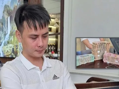Kết đắng chát cho quý bà nghe lời đường mật quay clip "mây mưa" với tình trẻ làm kỷ niệm