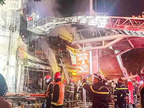 Thủ tưởng yêu cầu khẩn trương điều tra vụ đốt quán cà phê khiến 11 người tử vong