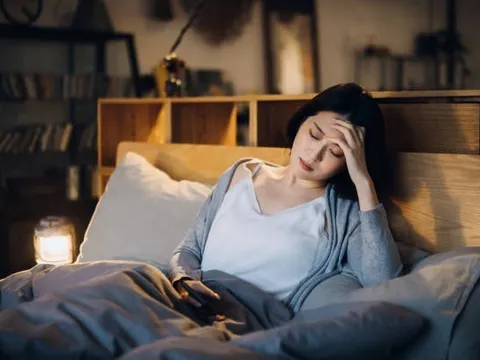 Nàng dâu lặng lẽ sống cùng nỗi lo khi vô tình phát hiện cảnh tượng đau lòng trong phòng bố chồng