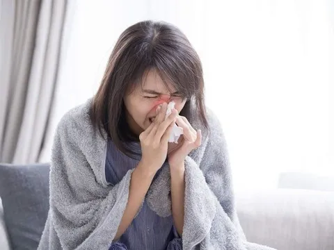 Cảnh báo triệu chứng căn bệnh ung thư giới trẻ dễ mắc phải: Cô gái 29 tuổi bị nghẹt mũi, đi khám nhận tin 'sét đánh'