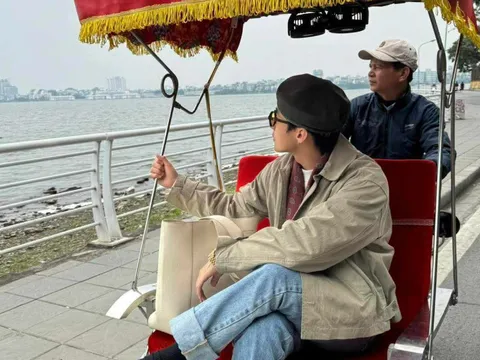 Người đạp xích lô chở Sơn Tùng M-TP tại Hồ Tây "đổi đời" với mức thu nhập đáng mơ ước