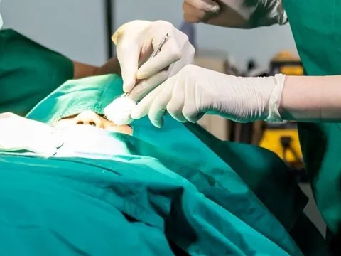 Cô gái trẻ tử vong sau khi thực hiện ca phẫu thuật nâng mũi bằng sụn nhân tạo