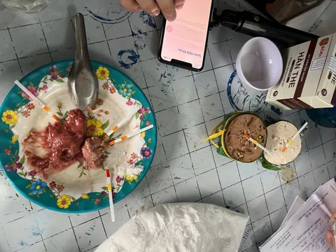 Đưa chất cực kỳ nguy hại vào sản xuất, gần 1 tấn chả chờ bán ra thị trường, chủ cơ sở bị khởi tố